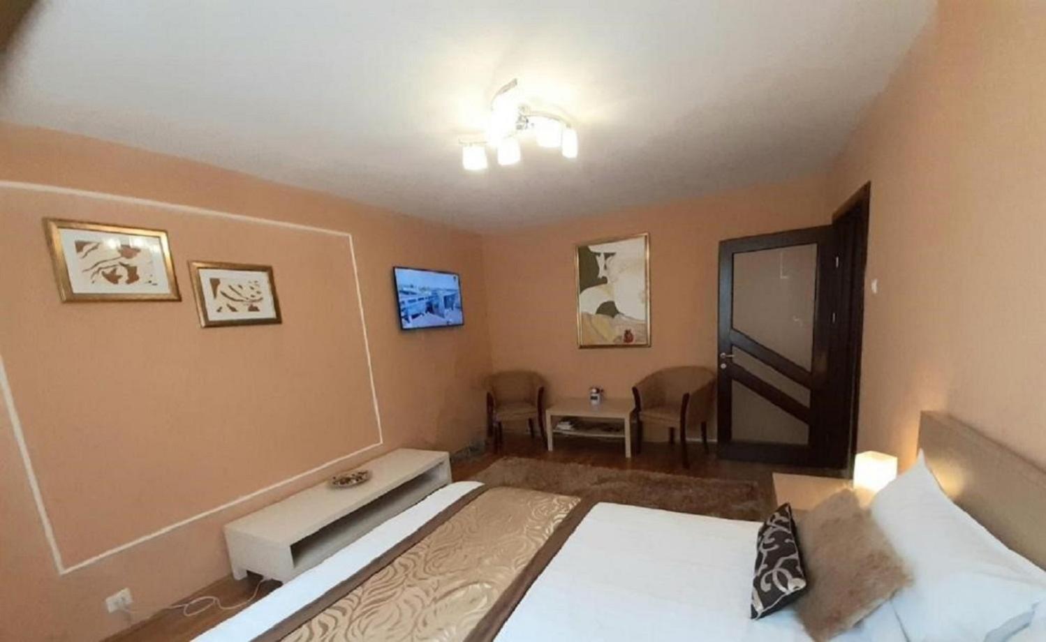 Apartament Central Piatra Neamţ 外观 照片